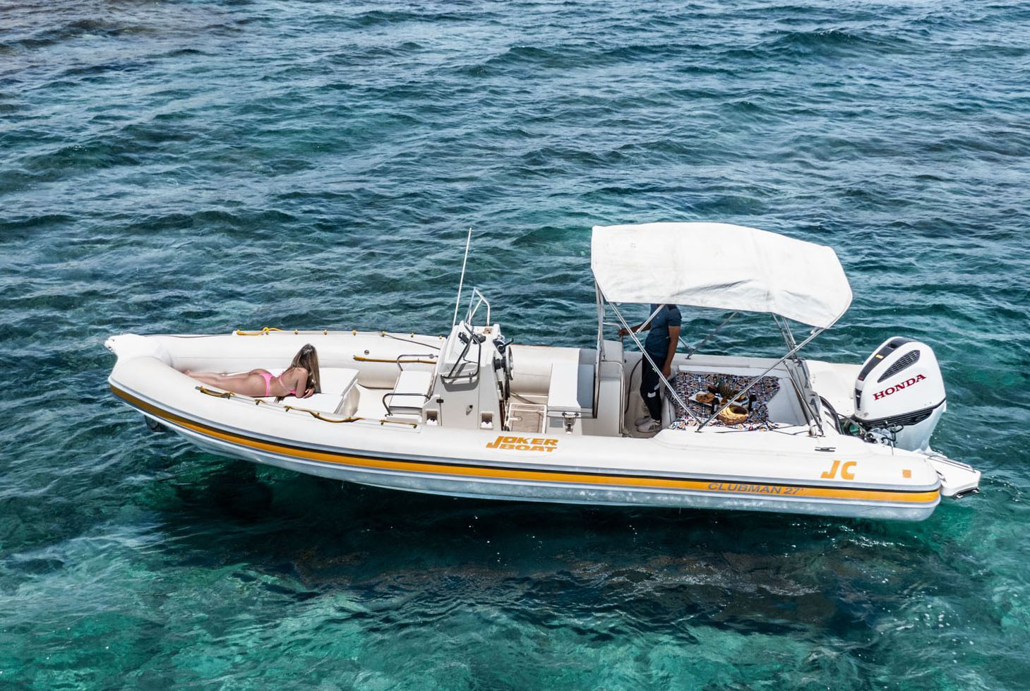Noleggio Imbarcazioni ad Avola: Barche e Gommoni di Qualità con Guarino Boats